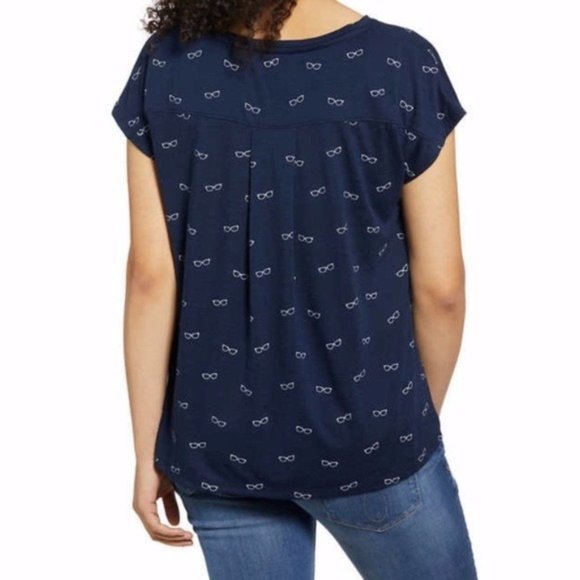 💟 3/$30 IZOD Ladies’ Sunglasses Printed Tee NWT - Picture 4 of 5